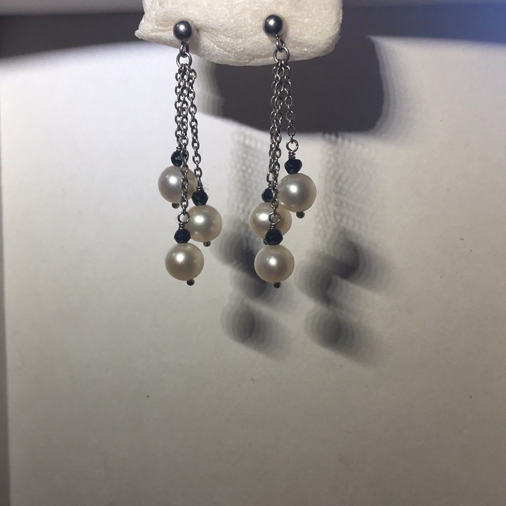Silver and Salt water pearl earrings